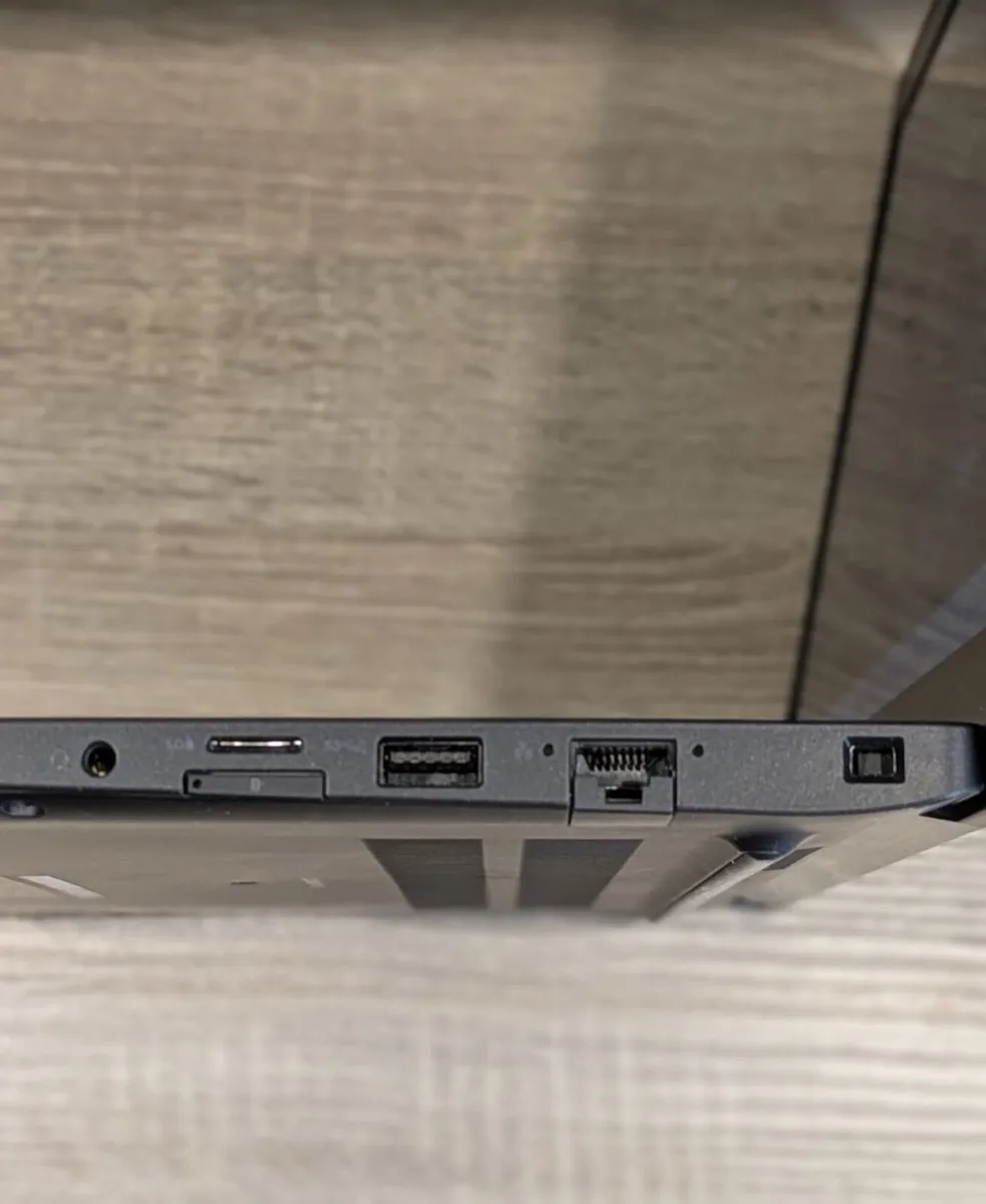 Dell Latitude 7490 Intel i5 Win 11 Office 21 16GB - Image 1