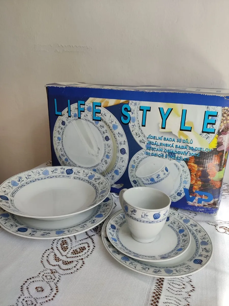 Vintage porcelain set 1 - Image 1