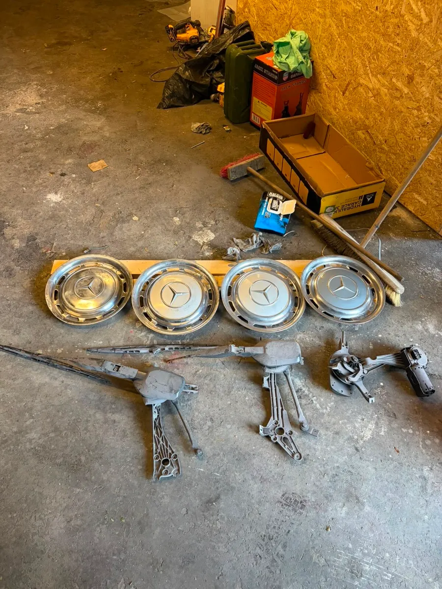 Classic Mercedes part - Image 4