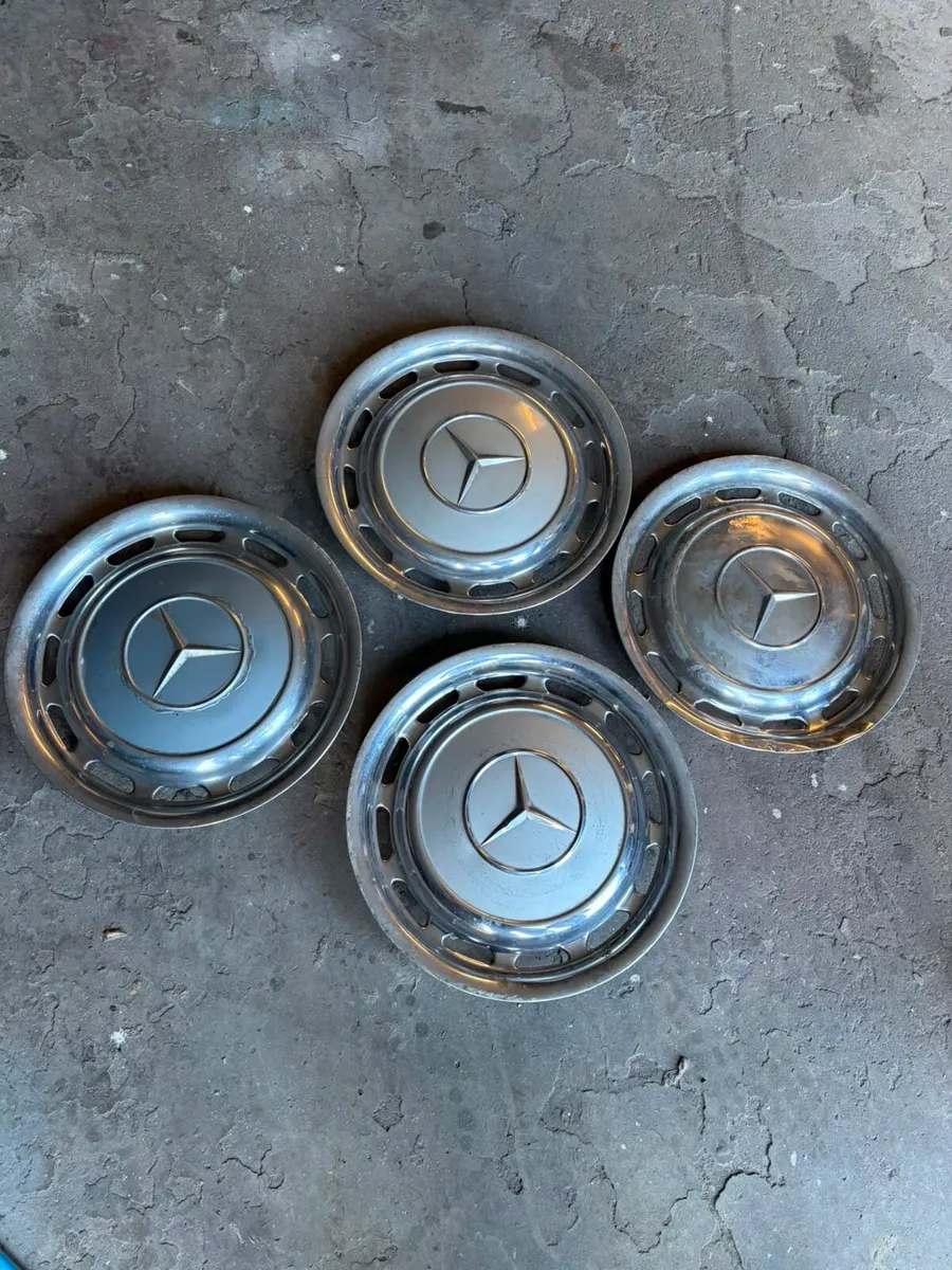 Classic Mercedes part - Image 1