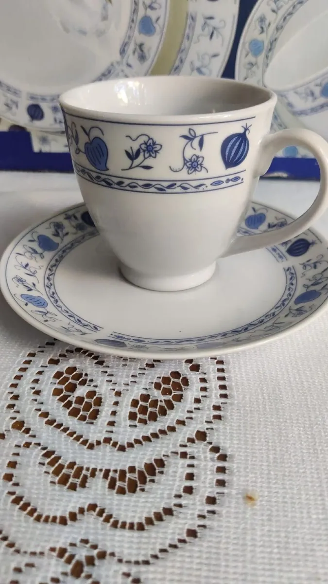 Vintage porcelain set 3 - Image 1