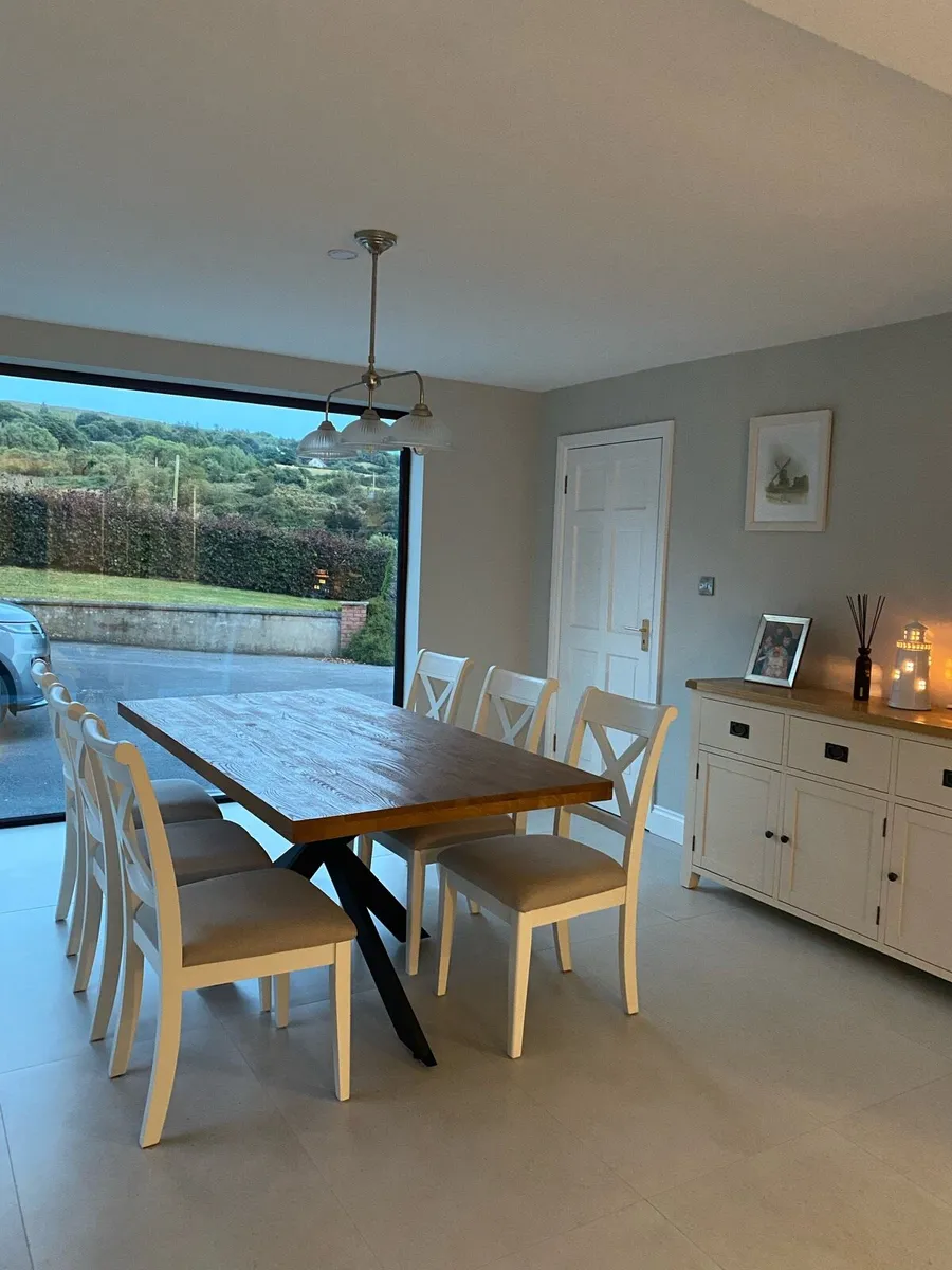 Dining Table and chairs - Image 1