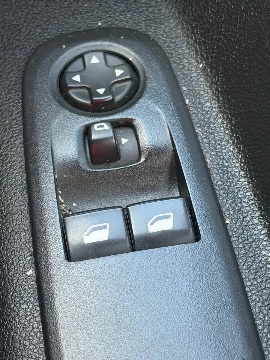 Vauxhall Combo 2020 - Image 3