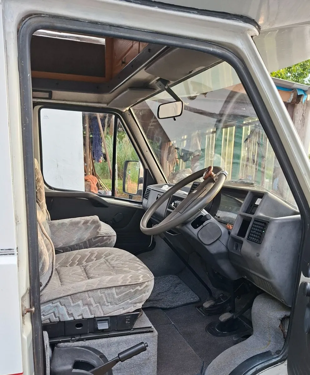 Motorhome - Image 4