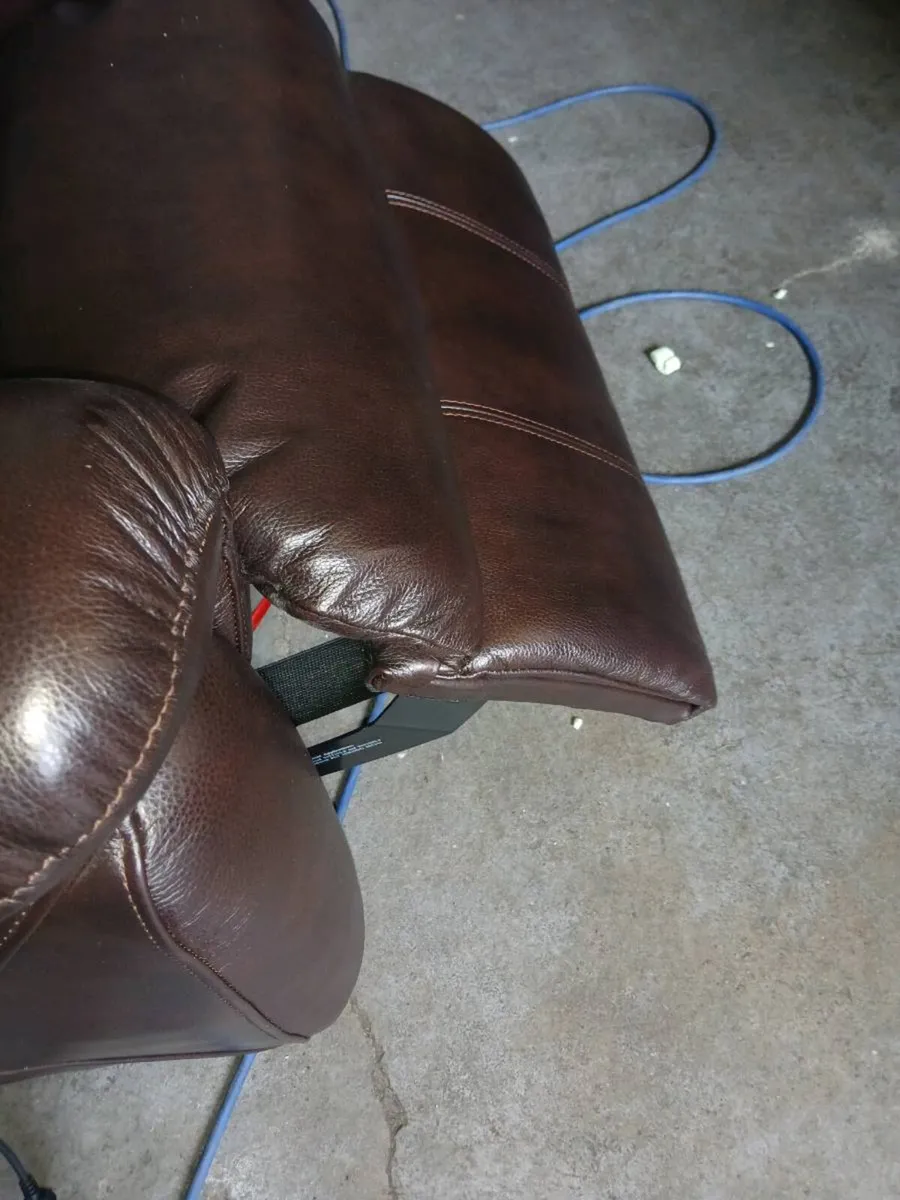 Tyler Electric Recliner - Image 3
