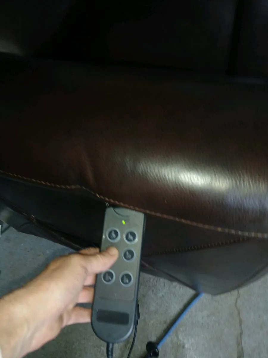 Tyler Electric Recliner - Image 4