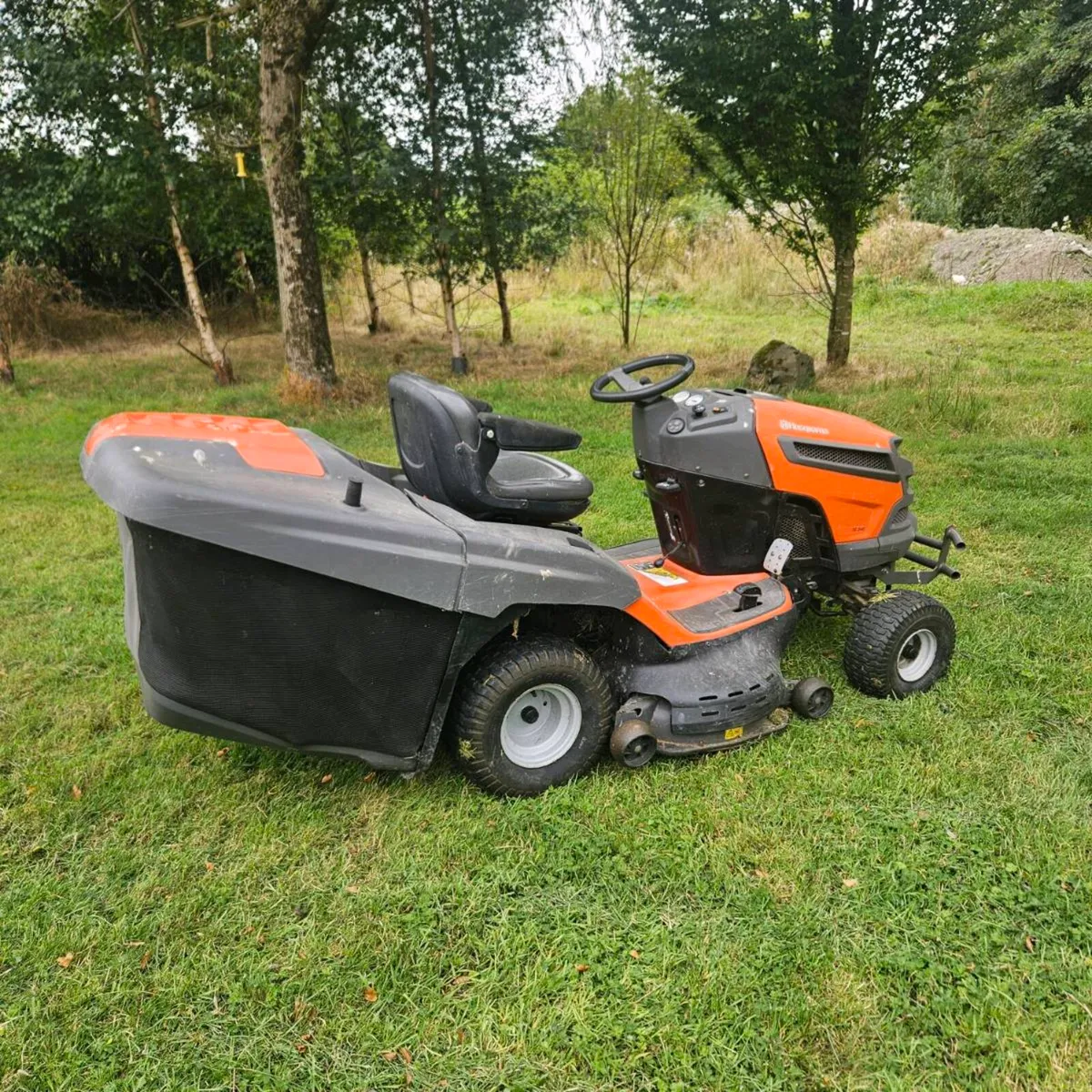 Husqvarna TC342 Ride on Mower - Image 3