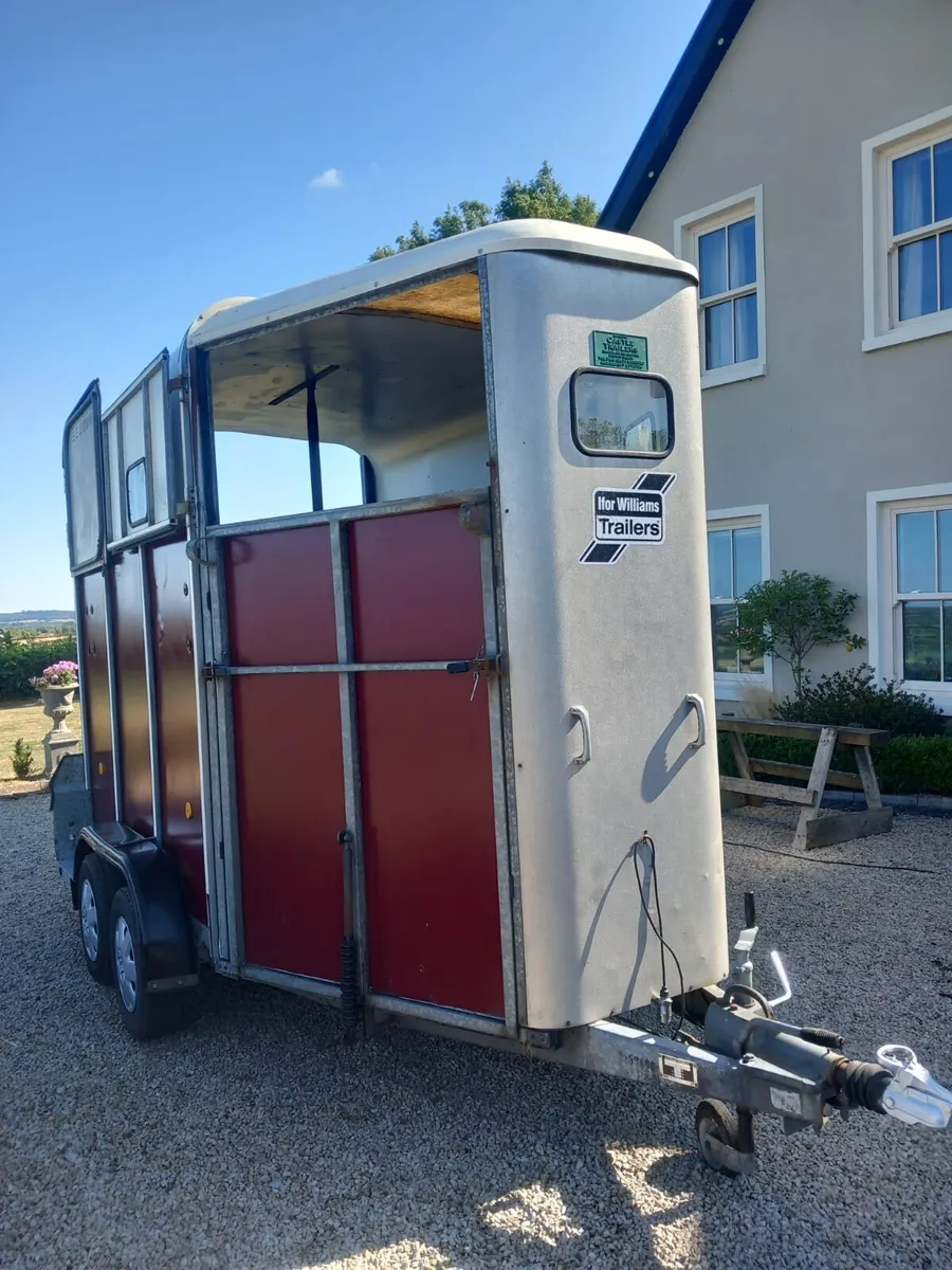 510 Ifor Williams Horsebox - Image 2