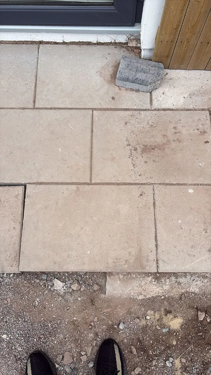 Paving Slabs - Image 1