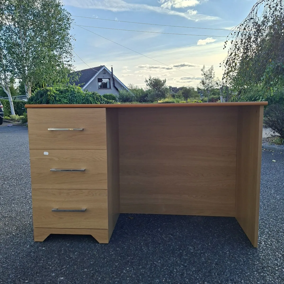 Desk - Image 2