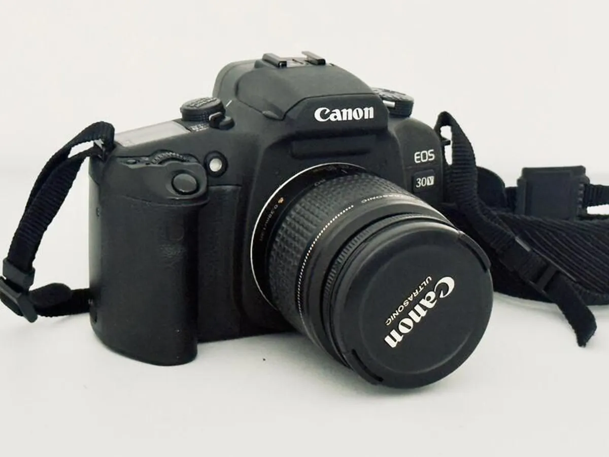 Canon EOS 30V 35mm Film Camera + Canon EF 28-80mm f/3.5-5.6 Lens - Image 2