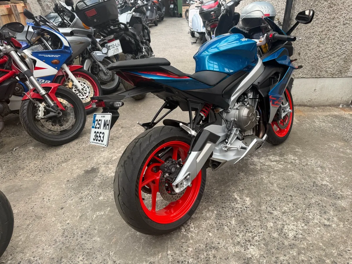 2025 Aprilia RS660 under 1000km - Image 3