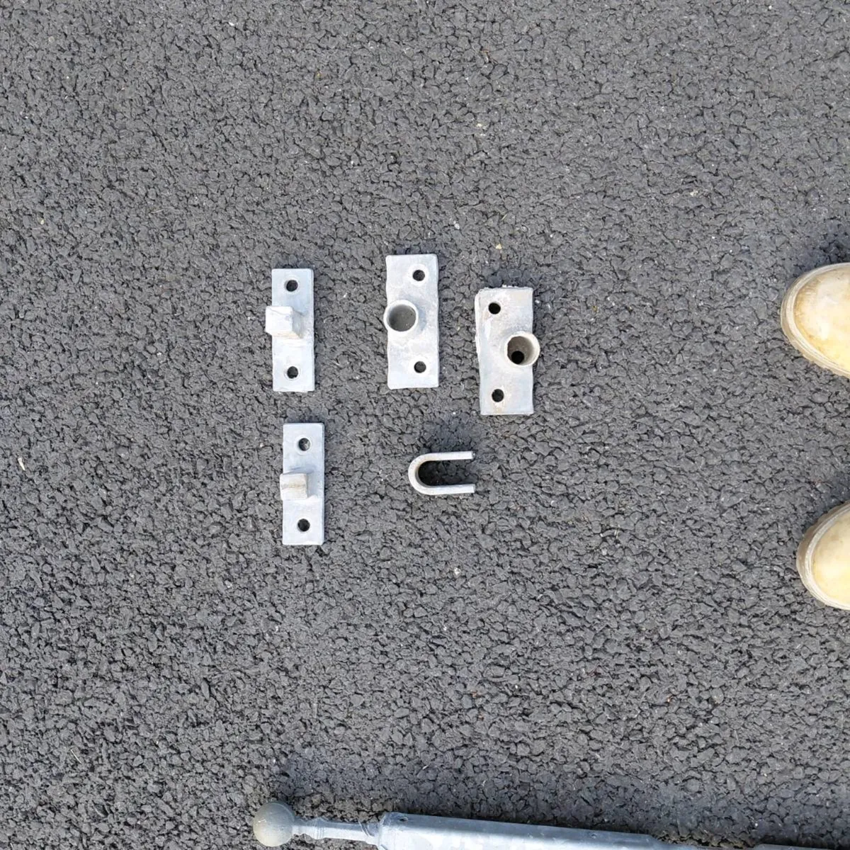 Gates - Image 3