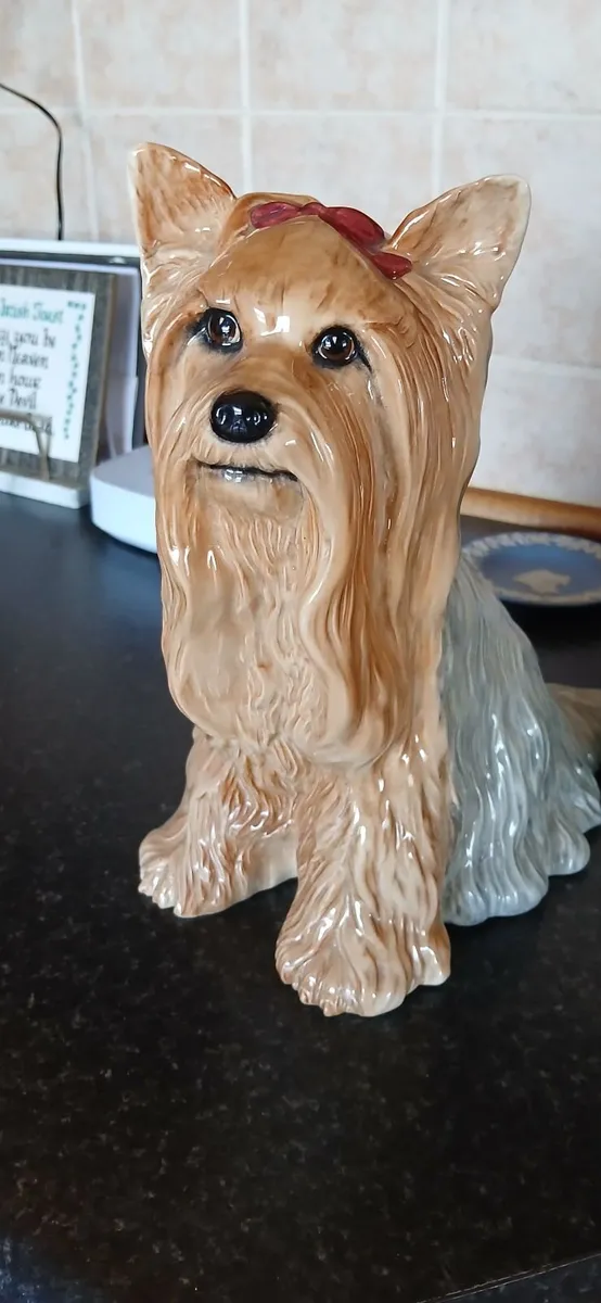 Beswick pottery beautiful Yorkshire Terrier figure - Image 1
