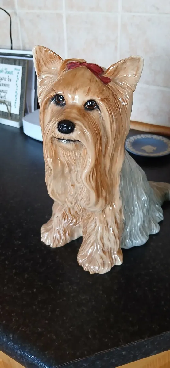 Beswick pottery beautiful Yorkshire Terrier figure - Image 3