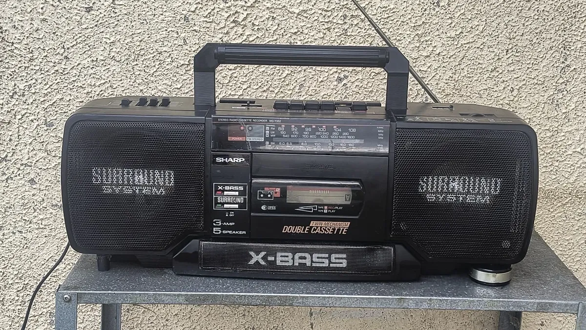 Sharp cassette stereo radio - Image 1