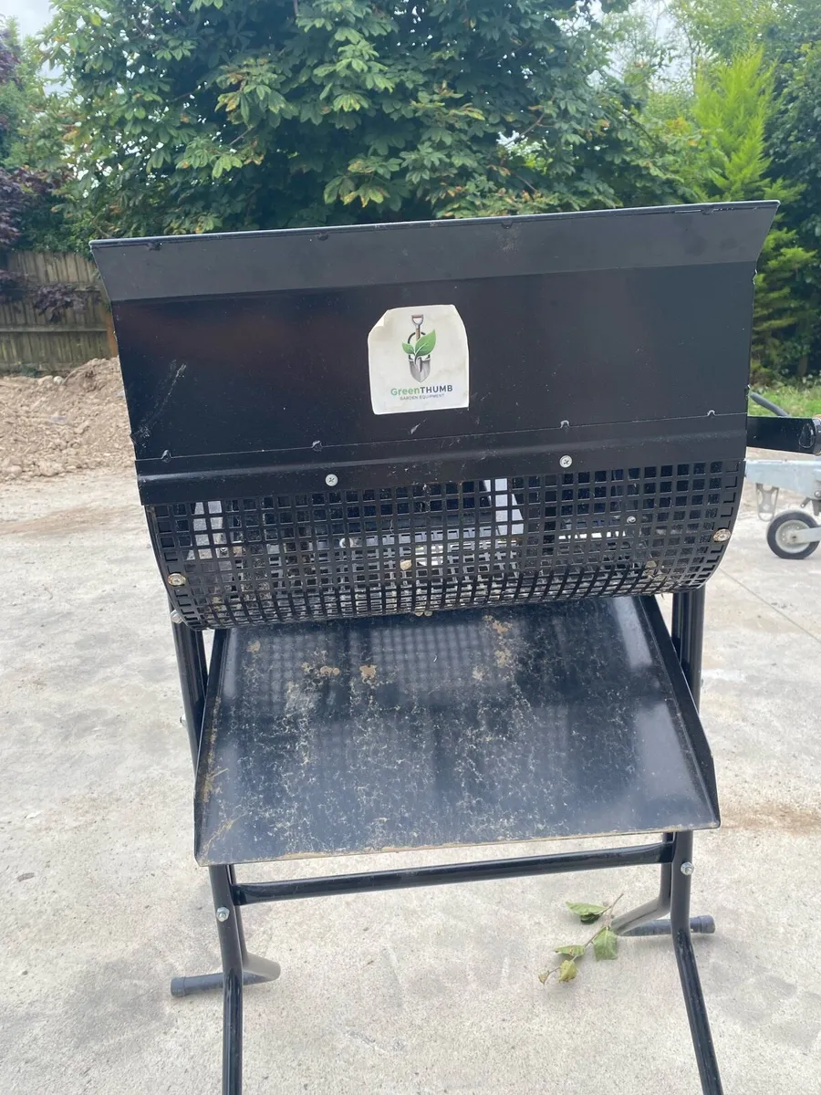 Manual soil sieve sifter - Image 1