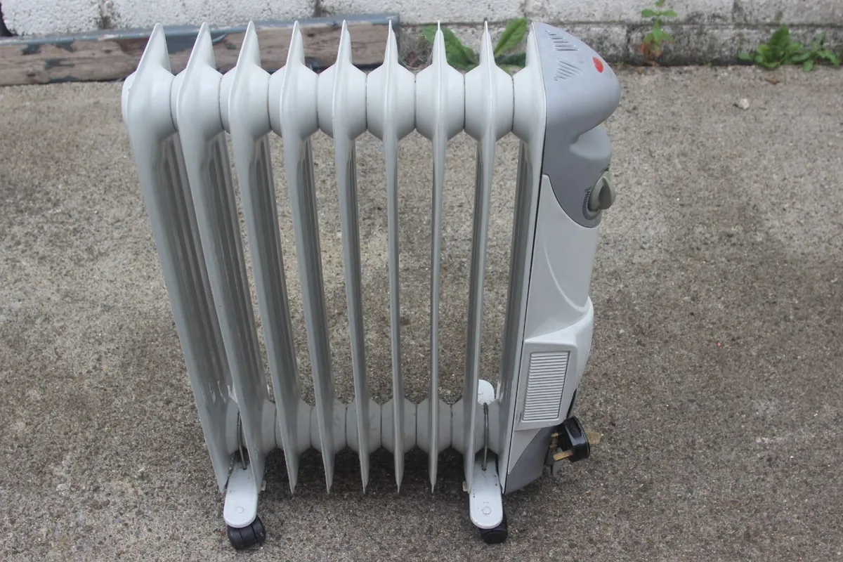 Electric oil filled radiator - Image 1