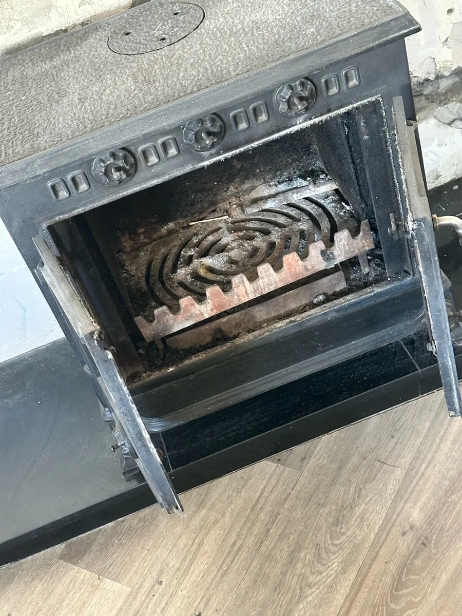 Log burner stove - Image 3