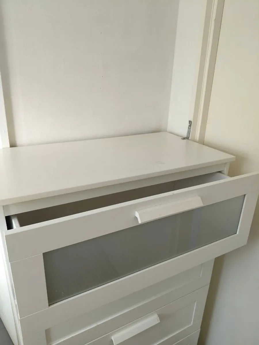 Chest of drawers - Image 2