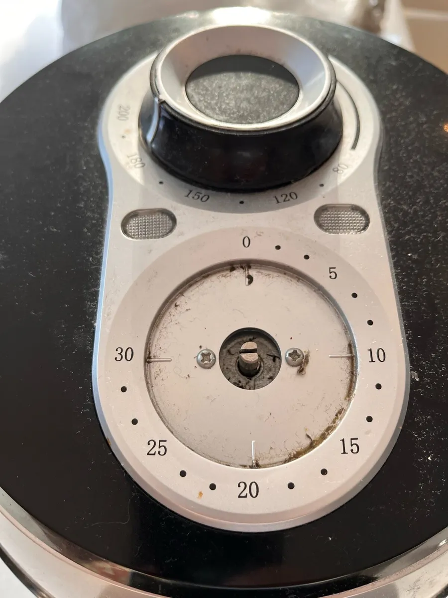 Air fryer - Image 2