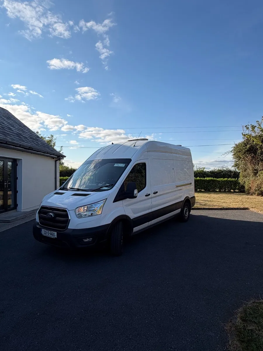 221 Ford Transit - Image 2
