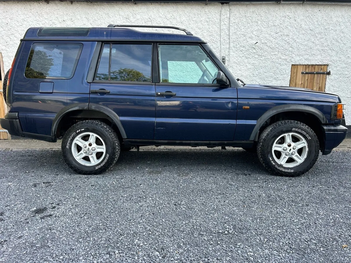 2001 Landrover Discovery 2 - Image 2