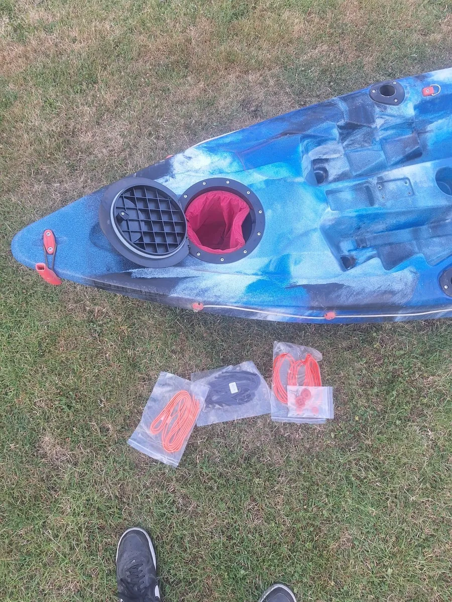 Kayak - Image 4