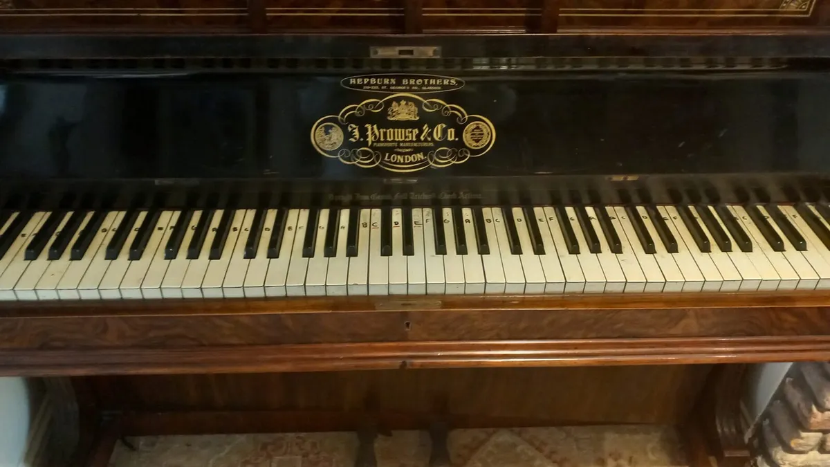 Upright Piano - Image 2