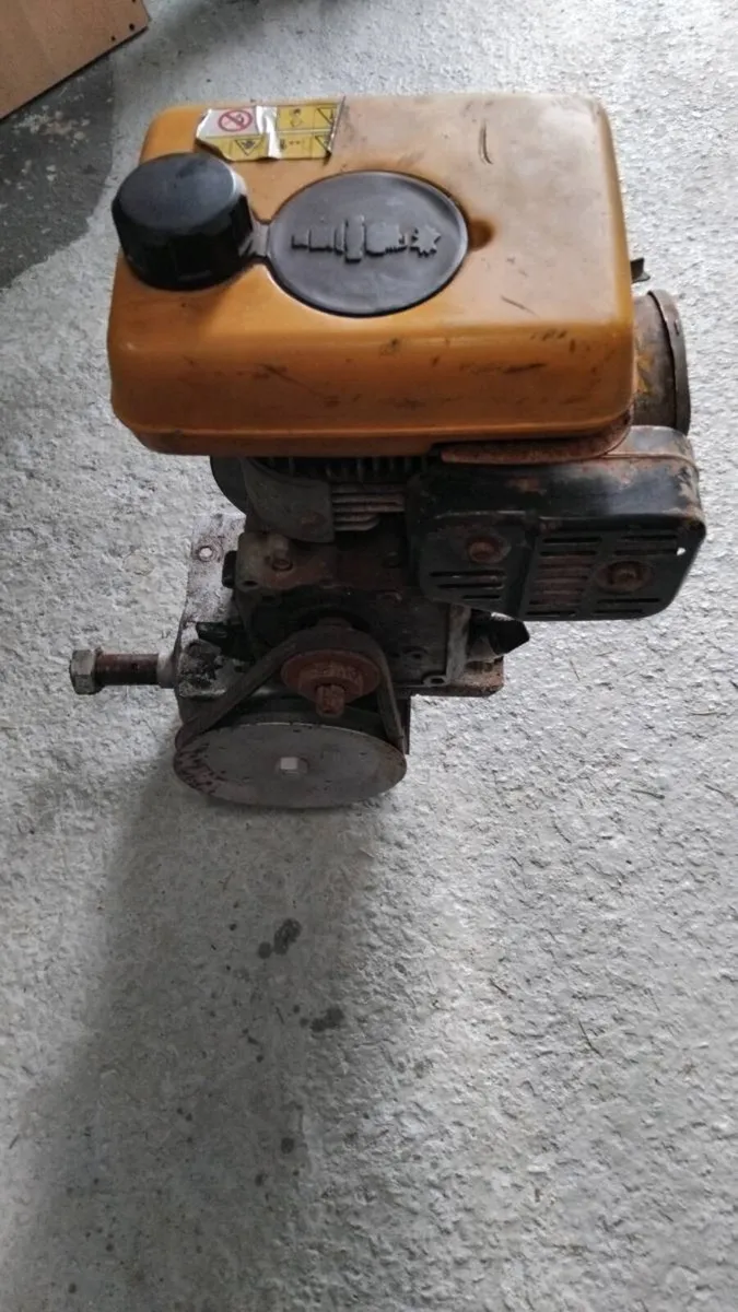 Robin EY08 petrol engine and gearbox - Image 4