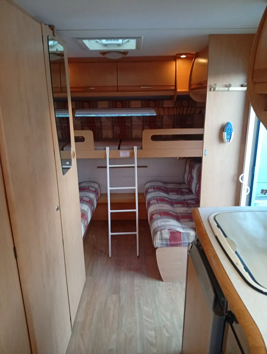 5/6 berth with motor mover & Air awning - Image 1