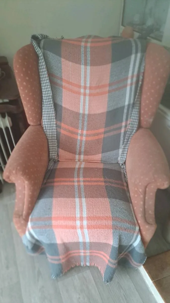 electric power lift recliner armchair - Image 3