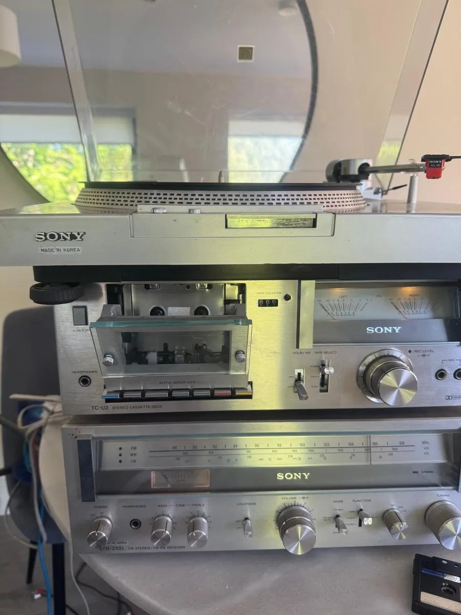 Sony Seperates Hi-Fi + Cabinet + Speakers - Image 2