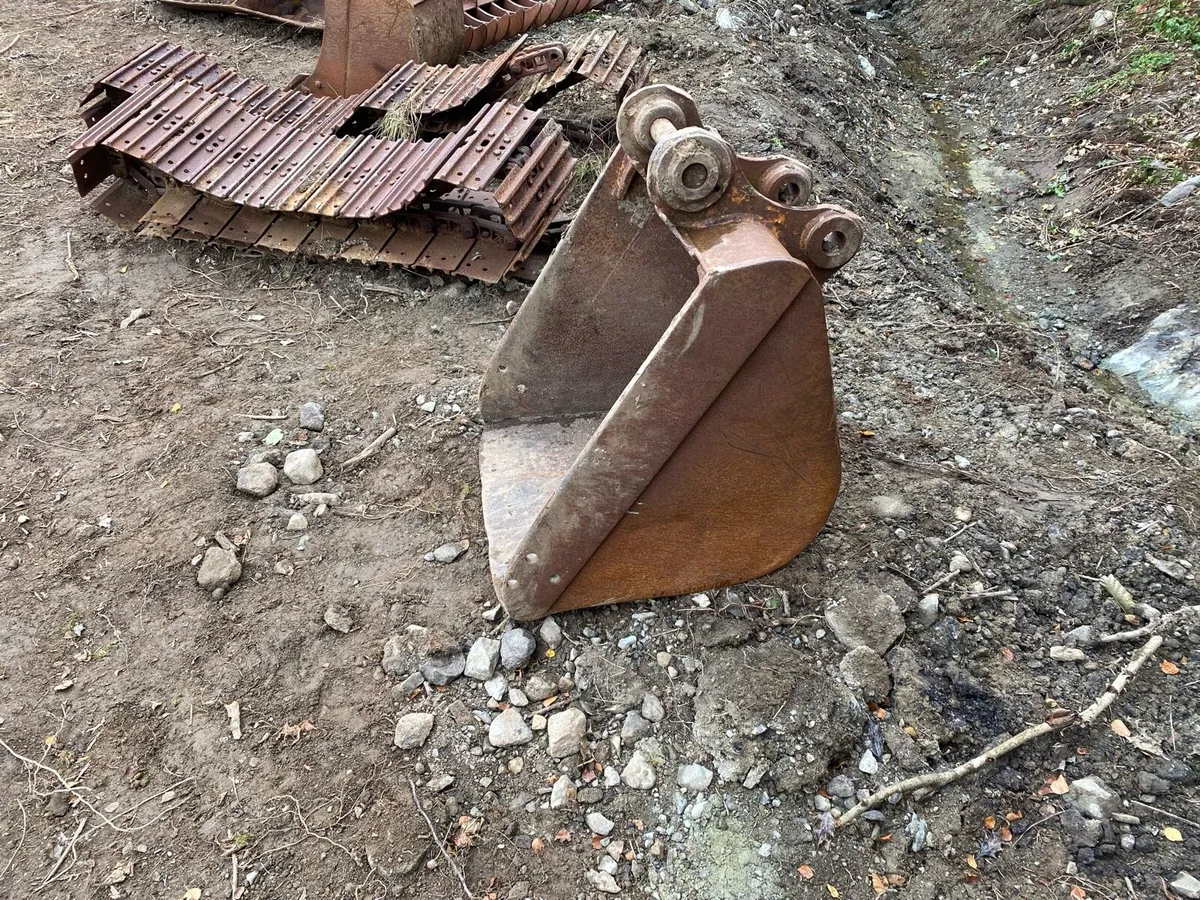 6 ton buckets - Image 2