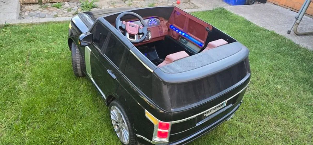 Kids Electric Range Rover-Style Car - Image 4