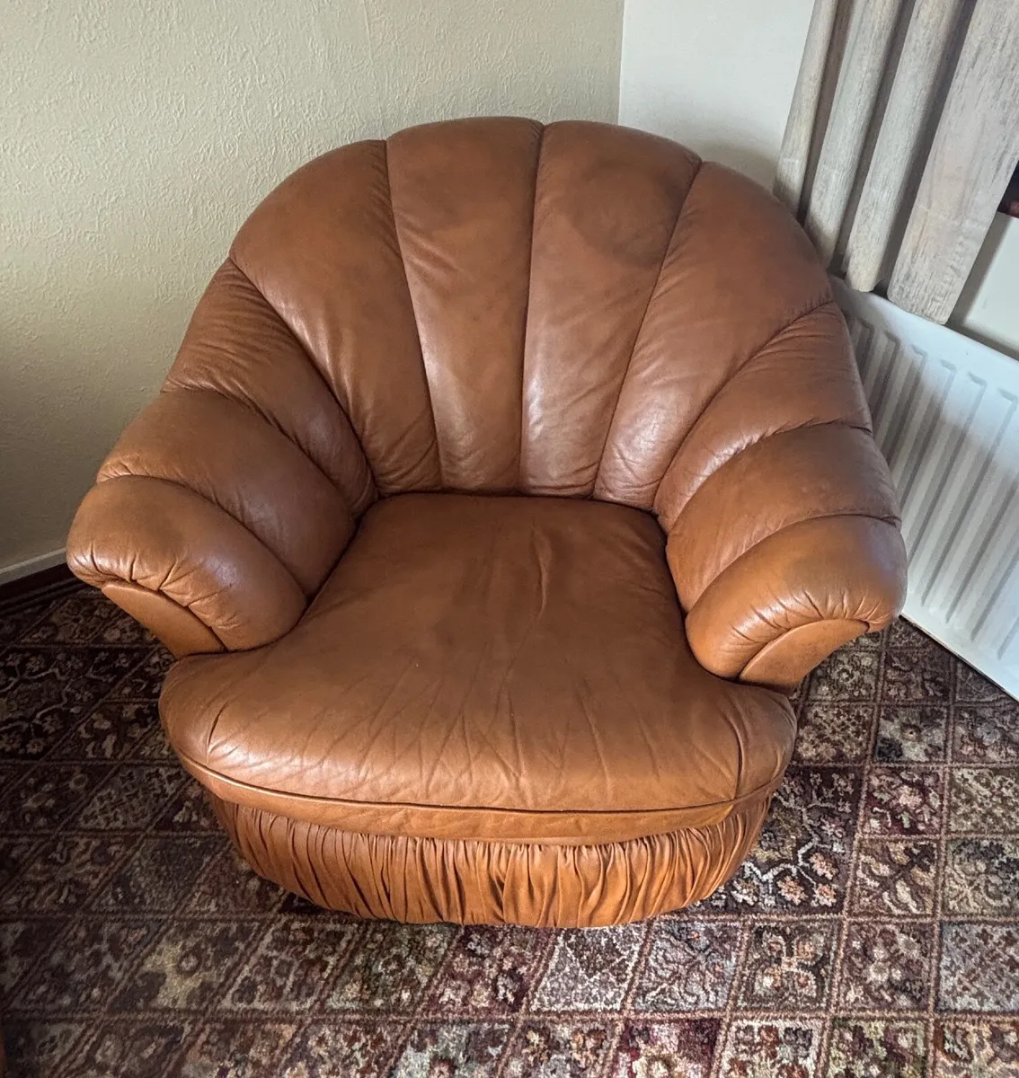 Leather Sofa - very good condition - no damage - Image 4