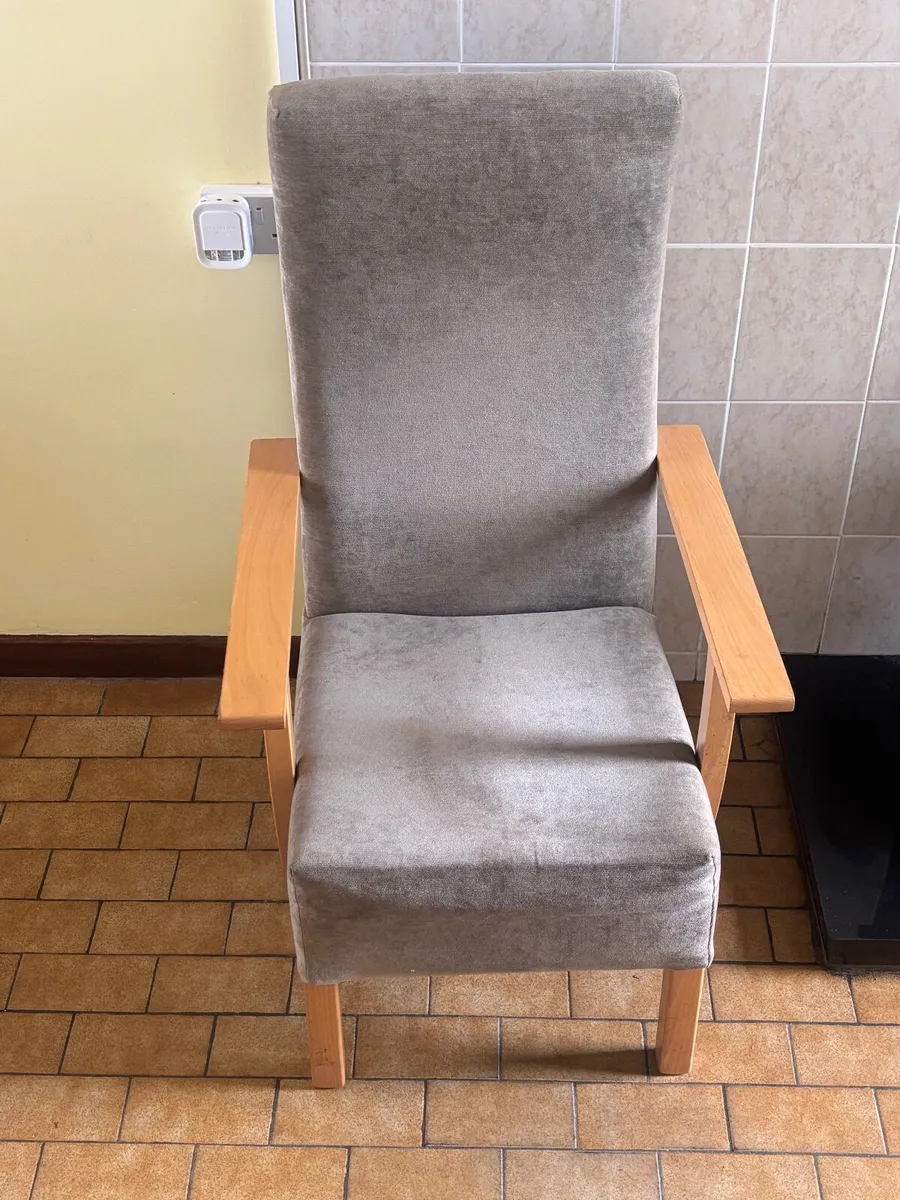Orthopaedic Casey Chair - very good condition - Image 1