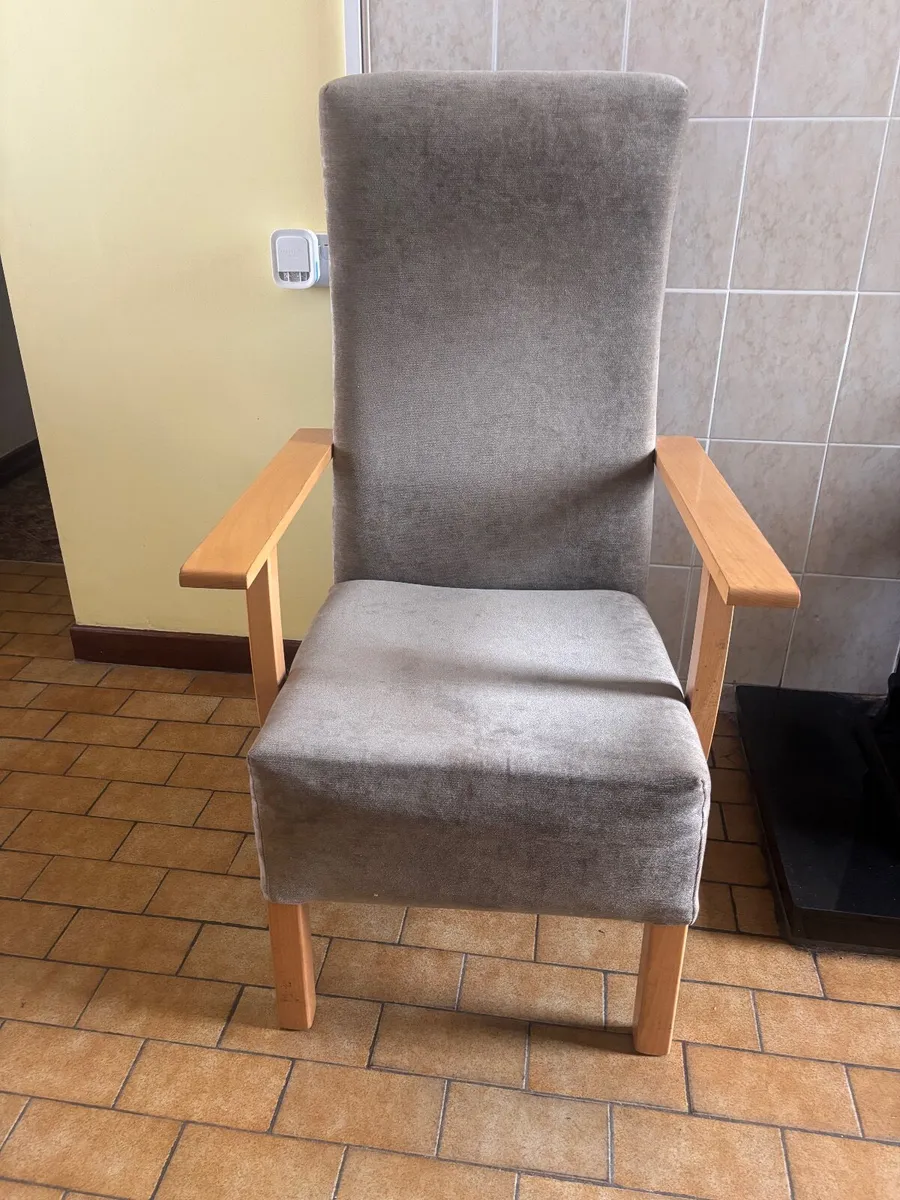 Orthopaedic Casey Chair - very good condition - Image 4