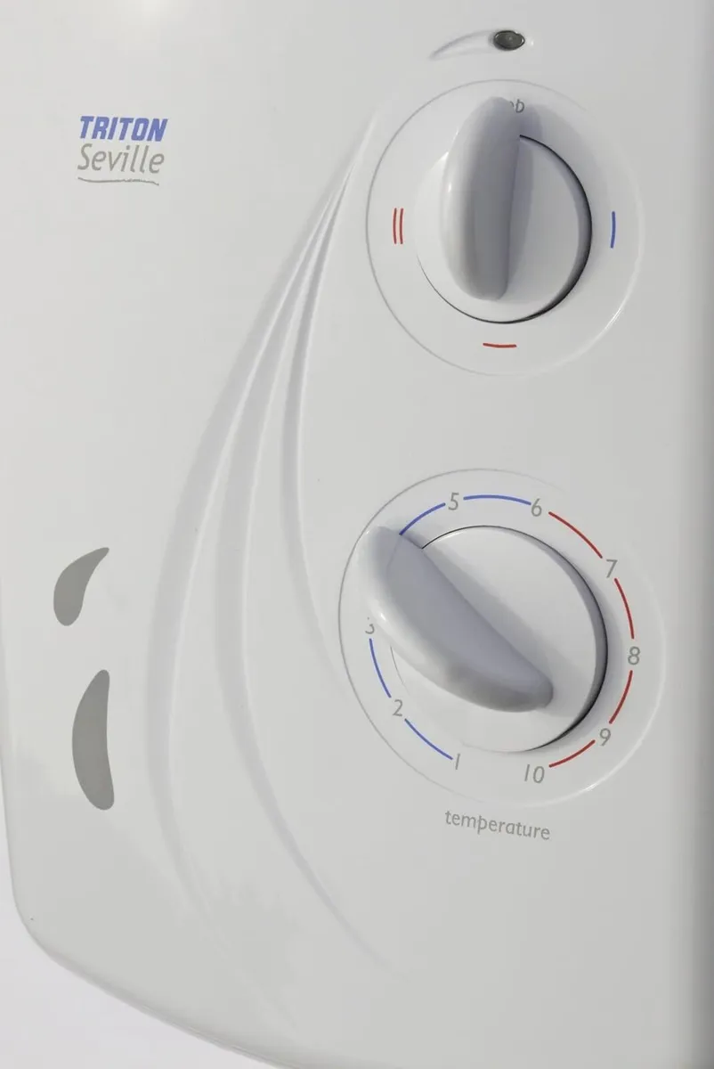 Seville Universal Electric Shower 7.5KW - Image 3