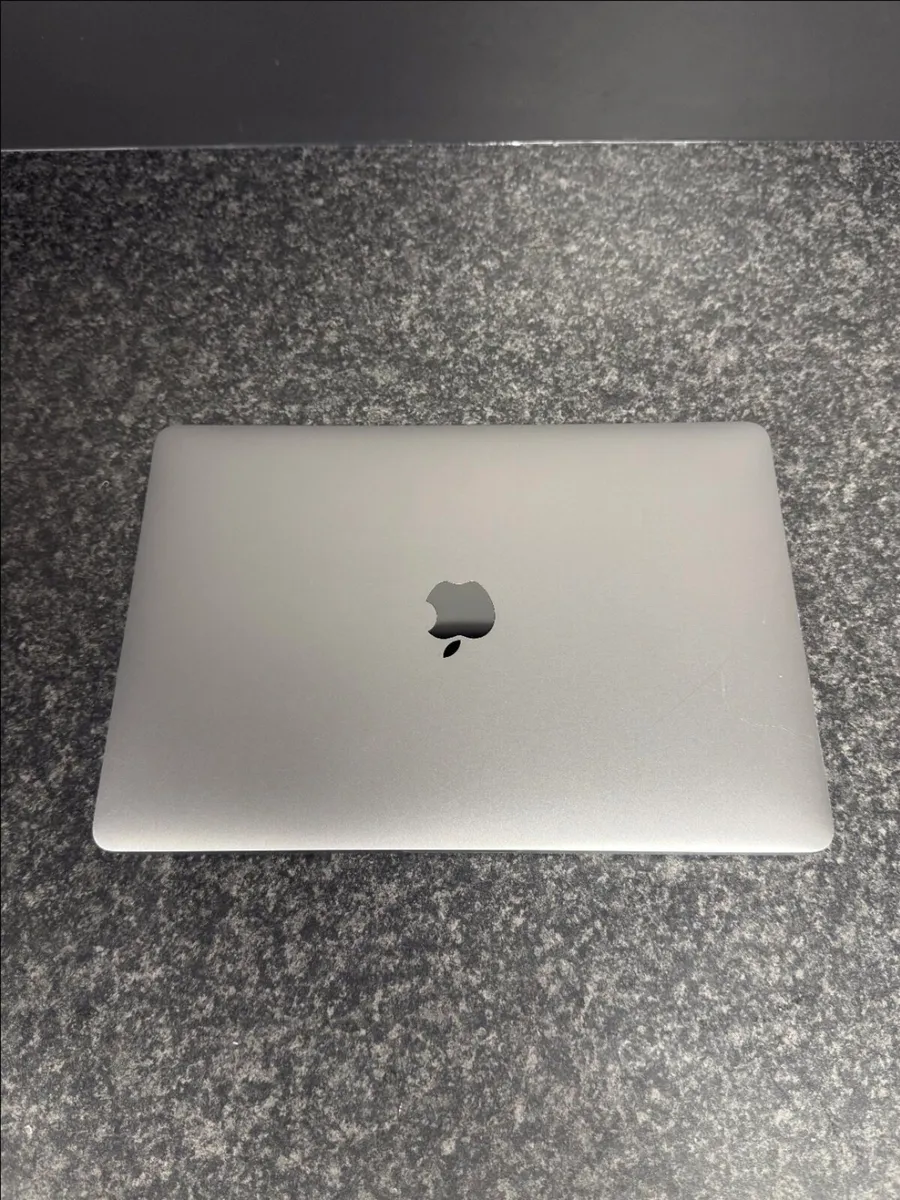 Apple MacBook Pro M1 13" (2020) 1TB SSD 8GB RAM - Image 3