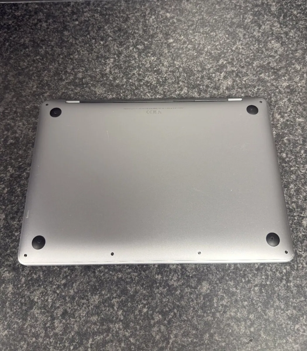 Apple MacBook Pro M1 13" (2020) 1TB SSD 8GB RAM - Image 4