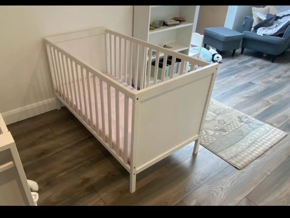 Cot - Image 3