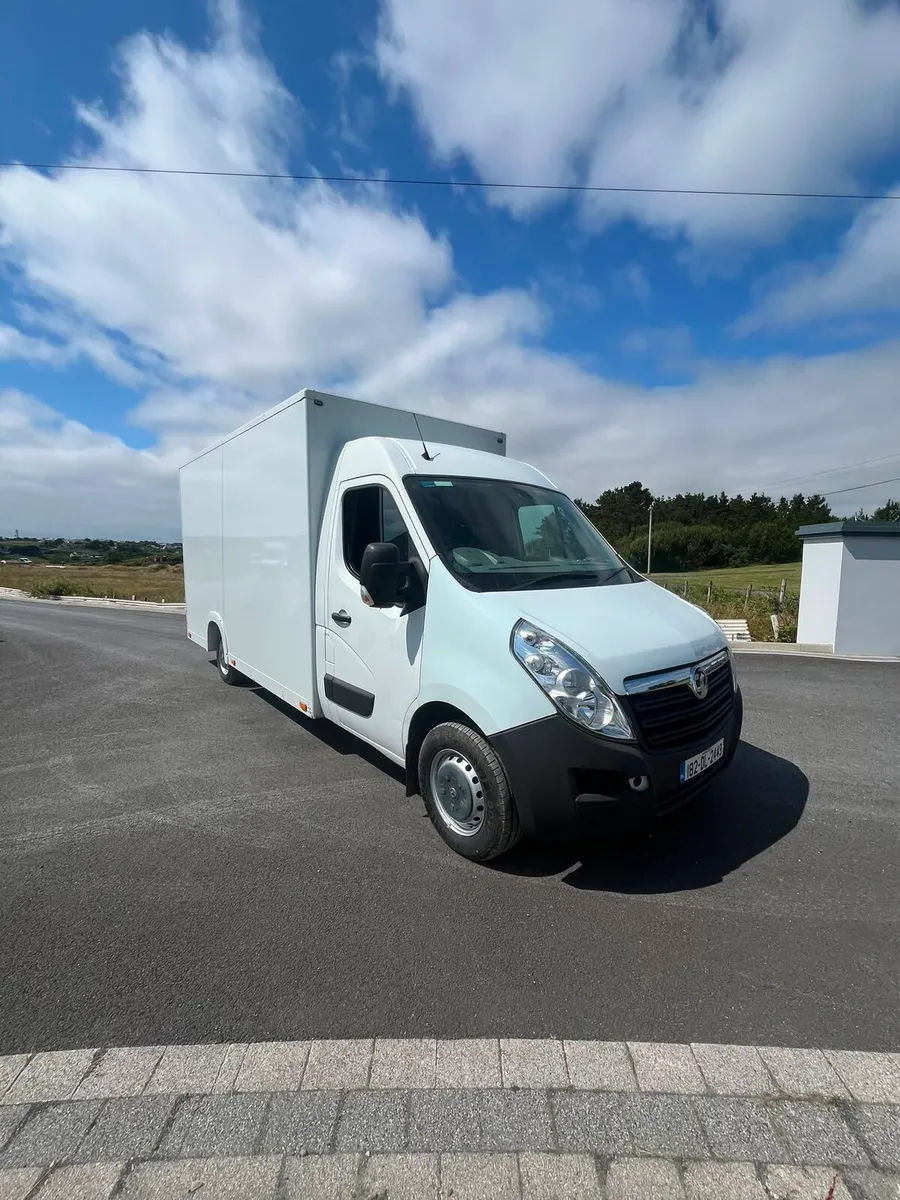 2018 vauxhall movano low loader - Image 1