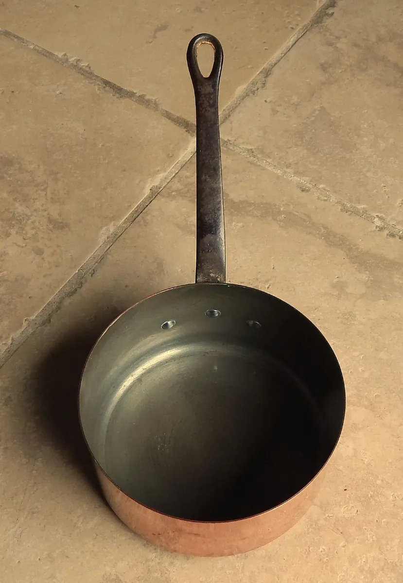 Vintage French Copper Saucepan - Image 3
