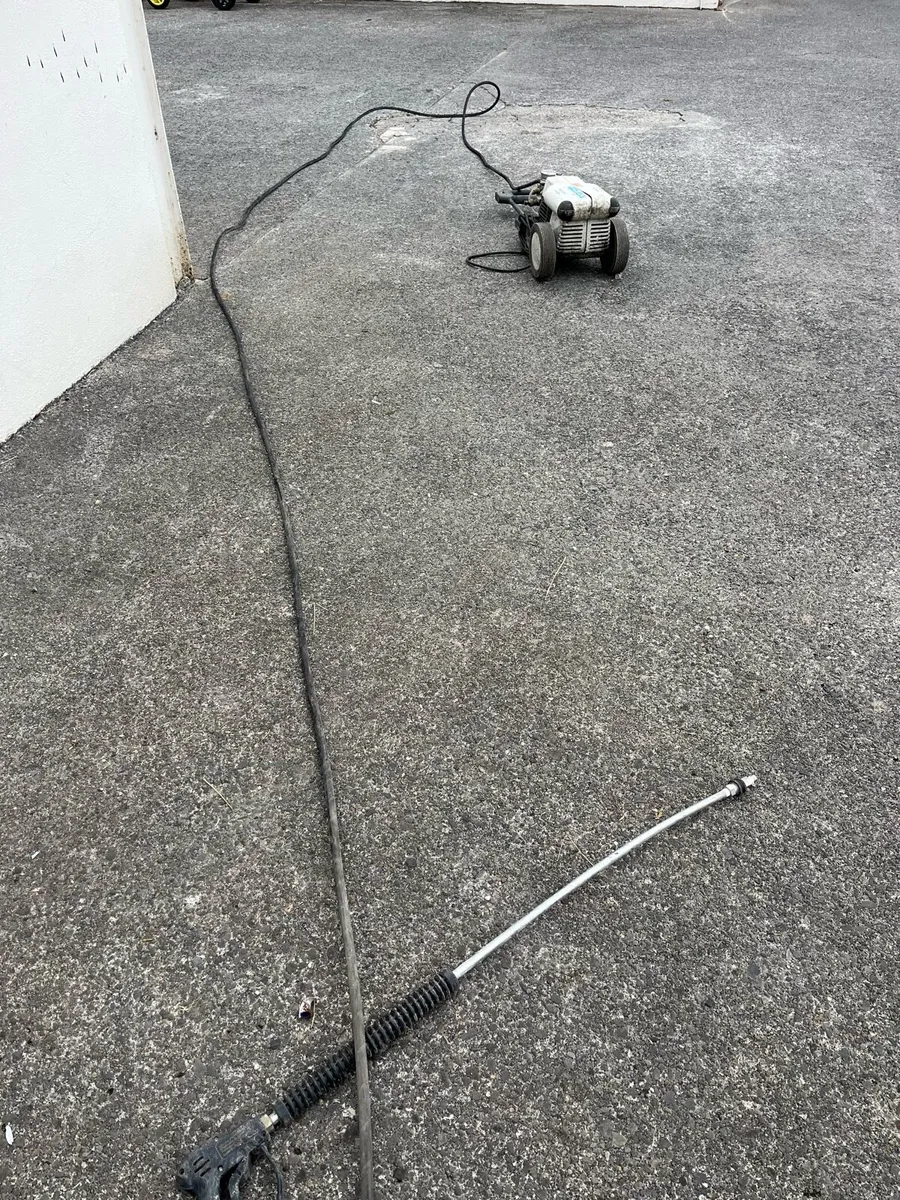 Power washer - Image 1