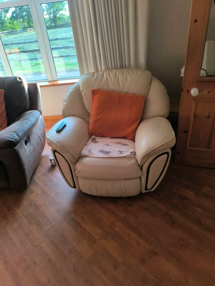 Furniture - Image 4
