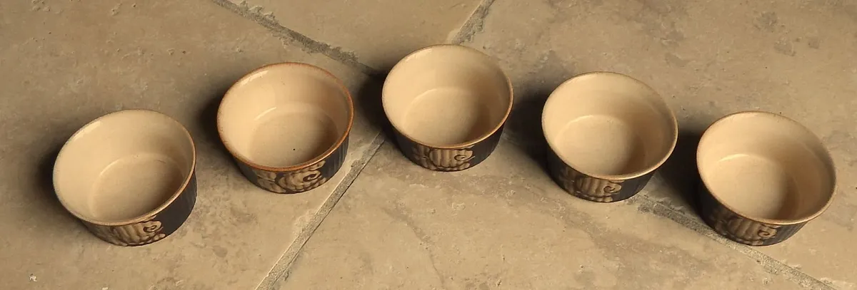 Set of 5 Denby Bakewell Stoneware Ramekins - Image 2