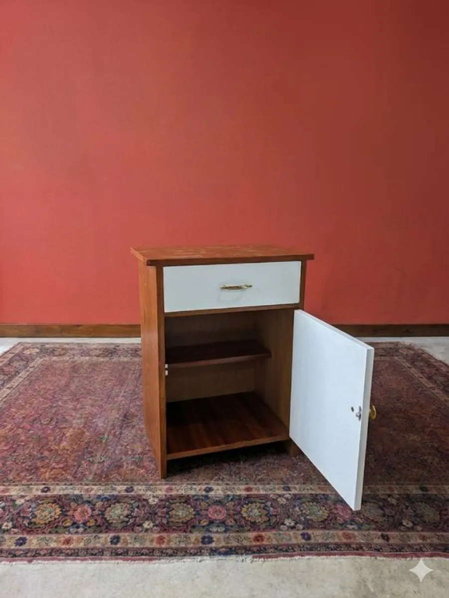 Mid-Century / Vintage 1960s Tweak Bedside Locker / Side Table/ Cabinet / Dresser - Image 4