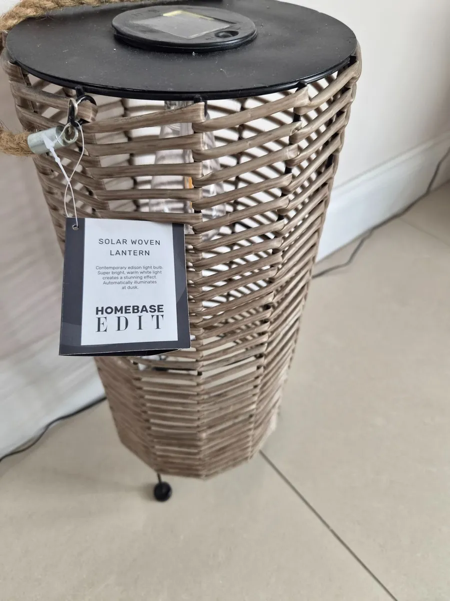 Solar lanterns x 2 - Image 1