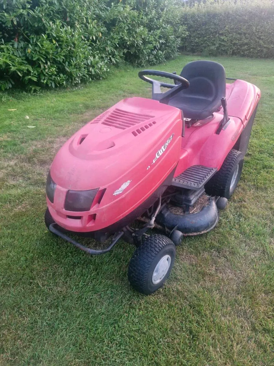 Castlegarden Ride on mower Delivery available - Image 1